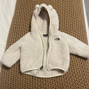 Infant The North Face jacket. EUC Size 3-6m